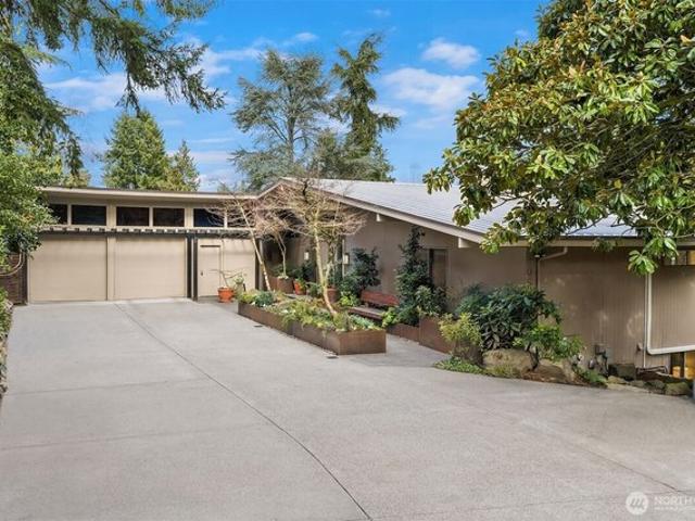 House for sale in Medina, King County