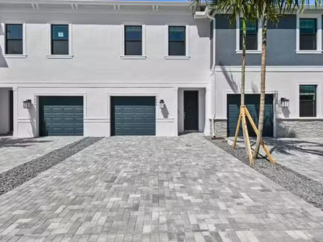Condo for sale in Port Saint Lucie