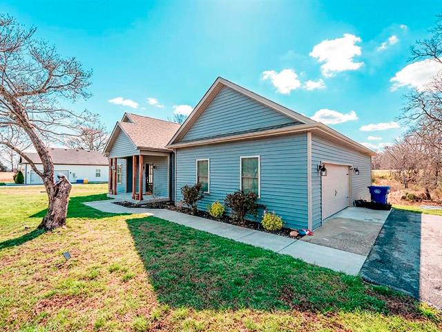 House for sale in Adolphus, Kentucky