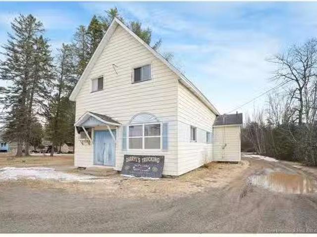 House for sale in Minto, Canning Parish