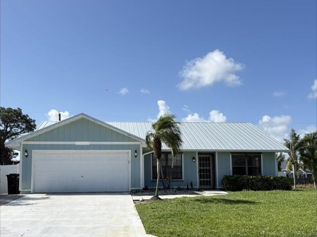 House for sale in Port Saint Lucie, Florida