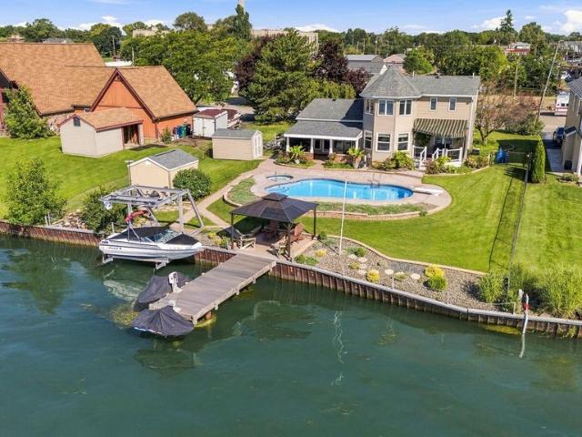 House for sale in Niagara, New York