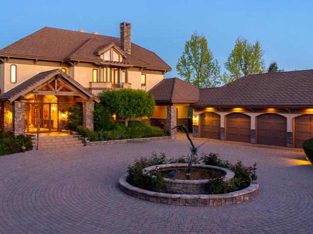 House for sale in Bradley