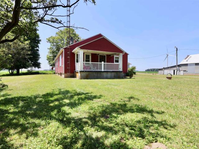 House for sale in Lynn, Indiana