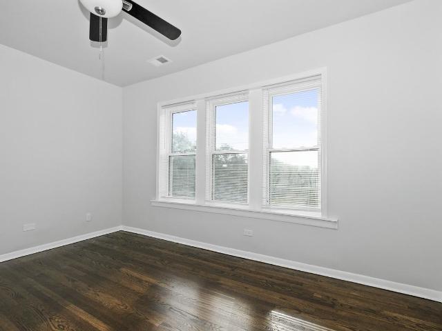 Apartment for rent in Chicago Park, Illinois