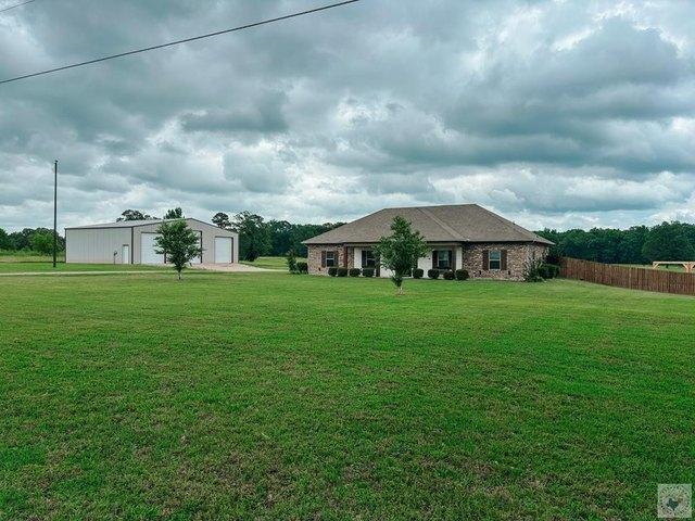 House for sale in Hooks, Texas
