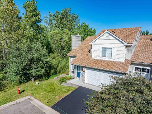 Townhouse for sale in Chanhassen, Minnesota