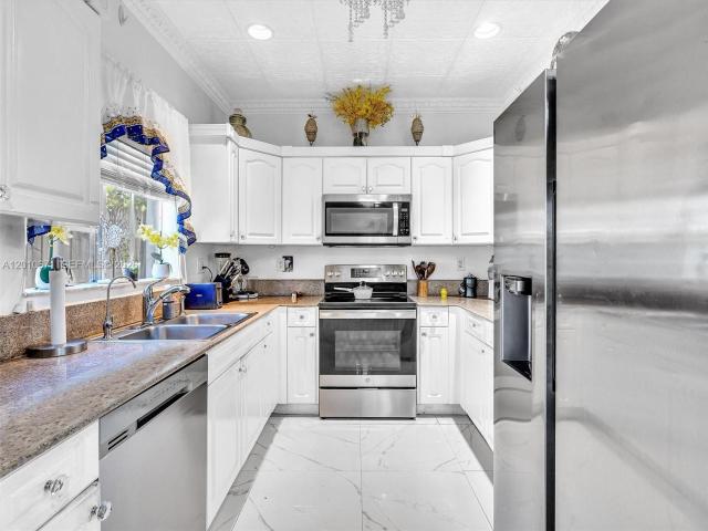 Townhouse for sale in Davie, Florida