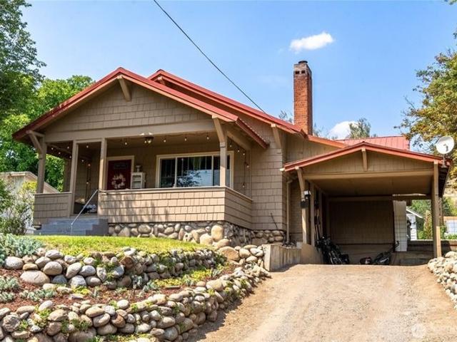 House for sale in Okanogan, Washington
