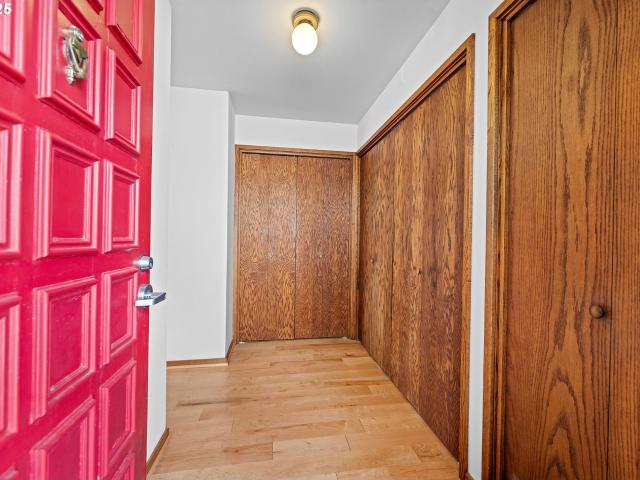 Condo for sale in Hammond