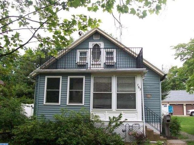 House for sale in Woodbury Heights, New Jersey
