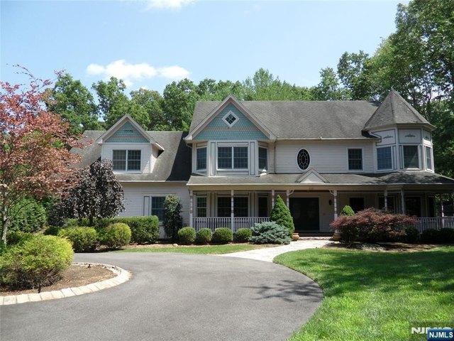 House for sale in Franklin Lakes, New Jersey