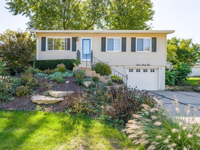 House for sale in Candlelight Park, Davenport