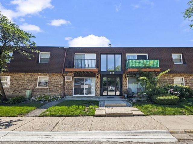 Condo for sale in Buffalo Grove, Illinois
