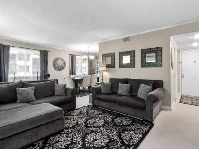 Condo for sale in Palo Alto, California