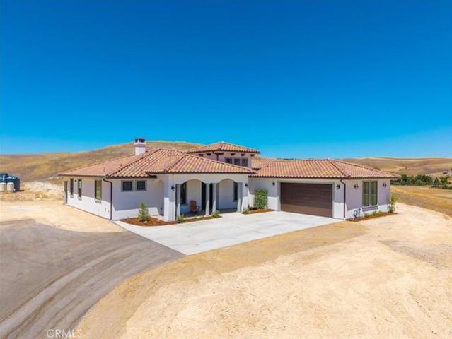 House for sale in San Miguel, California
