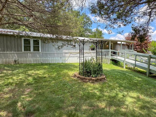House for sale in Hartville, Missouri