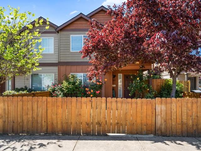 Townhouse for sale in Oregonia