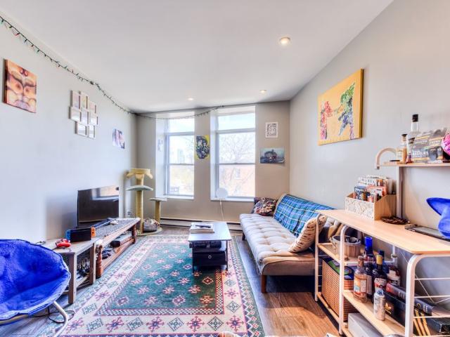 Apartment for rent in St. Leonard's, Quebec