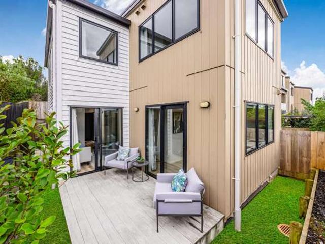 House for sale in Wairau Valley