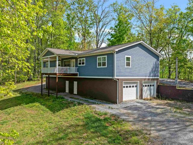 House for sale in Hollywood, Alabama