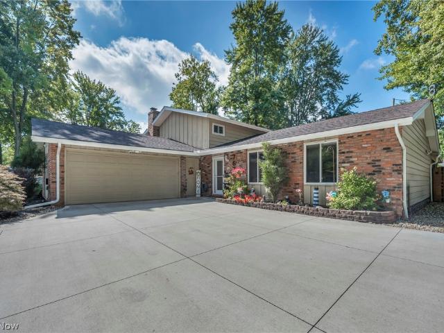House for sale in Indian Creek Estates, Middleburg Heights