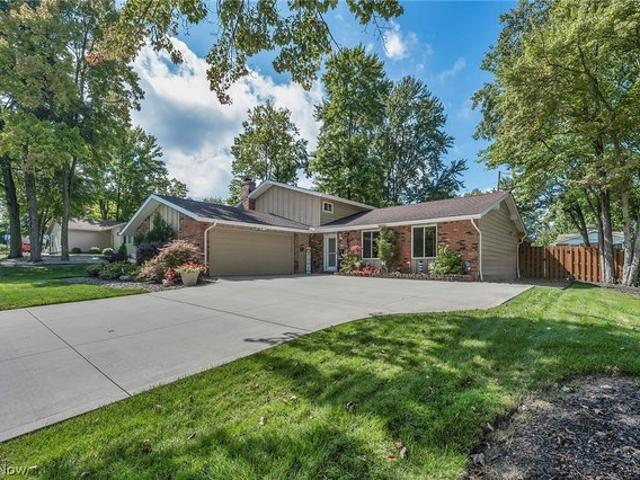 House for sale in Indian Creek Estates, Middleburg Heights
