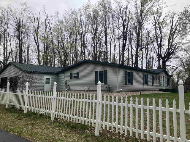 House for sale in Vanderbilt, Michigan