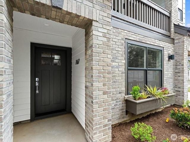 Townhouse for sale in Issaquah, Washington