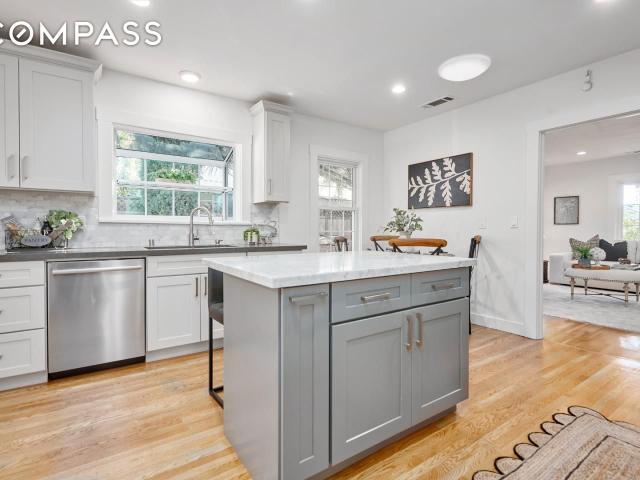 House for sale in Mountain View
