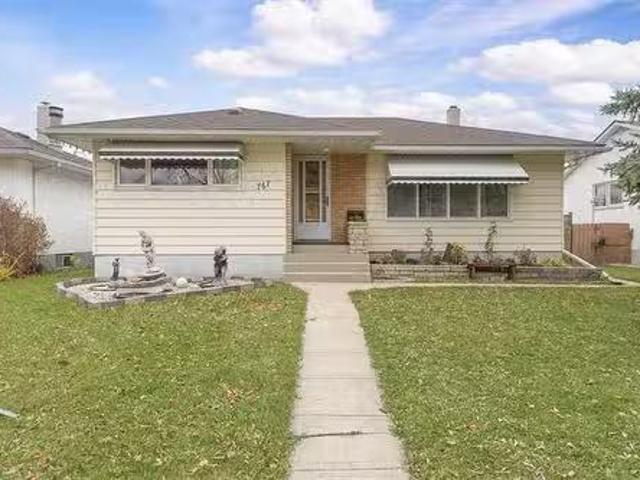 House for sale in East St. Paul, Manitoba