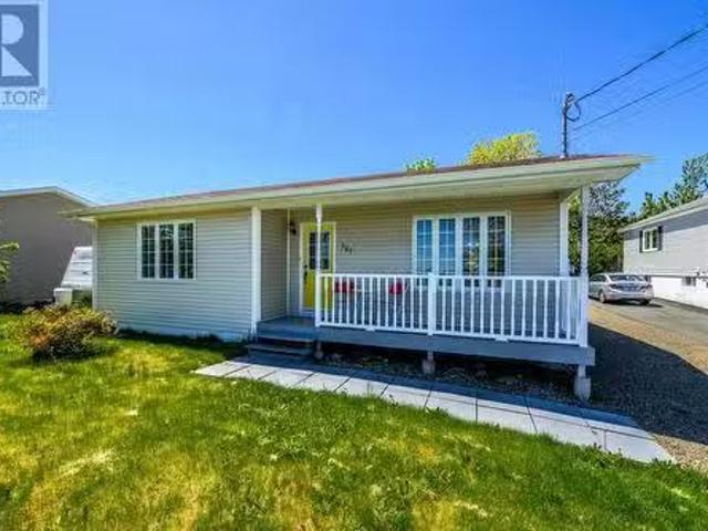 House for sale in Pouch Cove, Newfoundland And Labrador