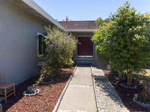 House for sale in Pinole, California