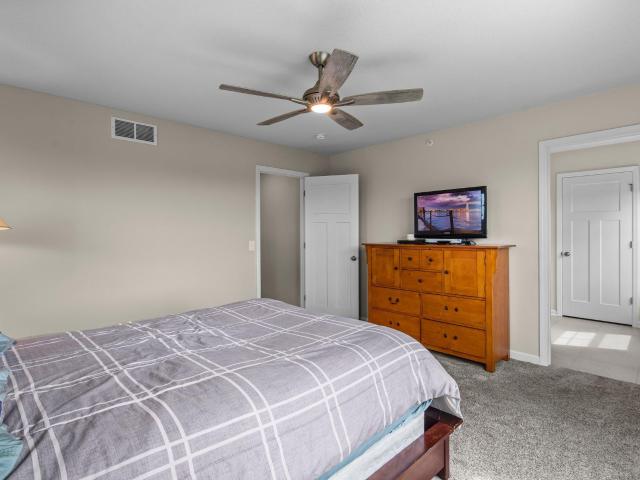 Townhouse for sale in Victoria, Minnesota