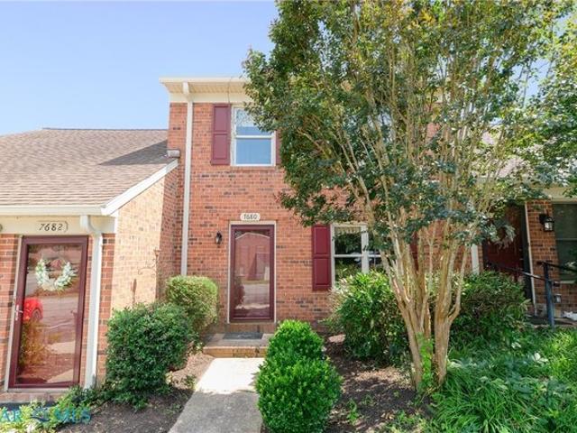Townhouse for sale in Virginia