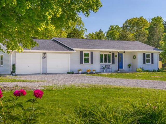 House for sale in Elizabethtown, Indiana