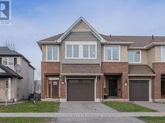 Condo for sale in Gloucester, Ontario