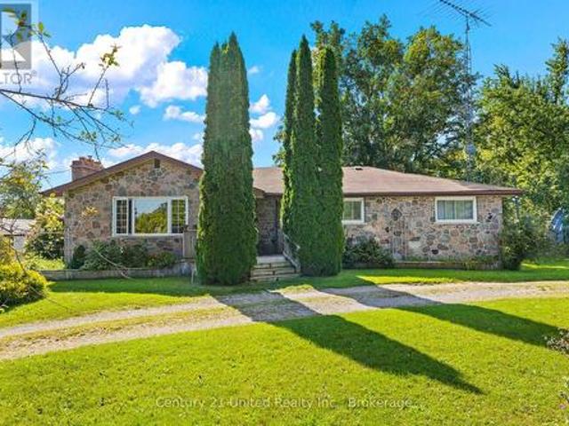 House for sale in Kawartha Lakes, Central Ontario