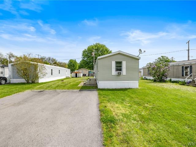 House for sale in Niagara, New York