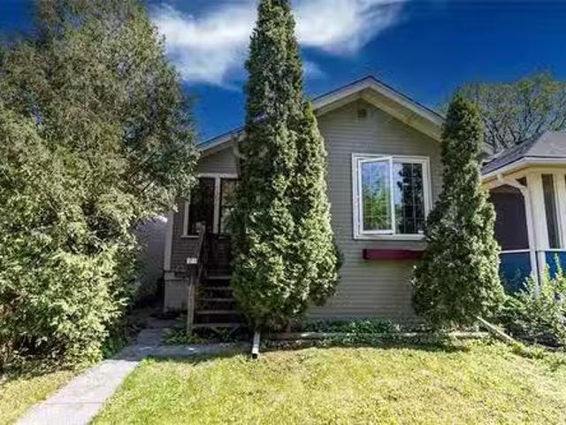 House for sale in East St. Paul, Manitoba