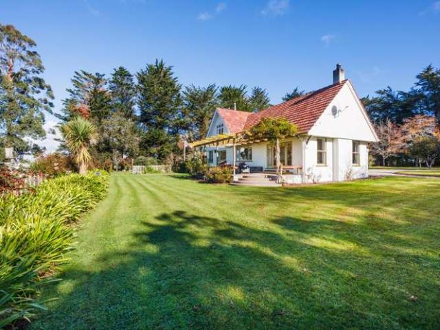 Property for sale in Halcombe
