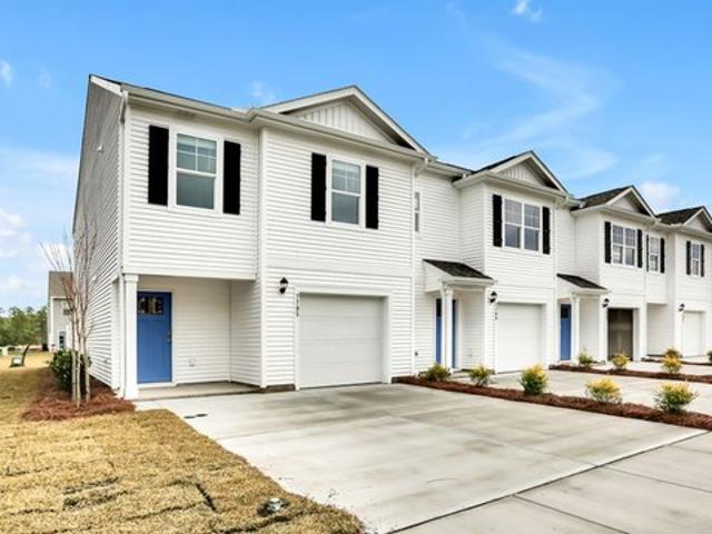 Townhouse for sale in Leland, North Carolina