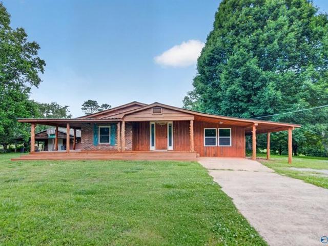 House for sale in Woodville, Alabama