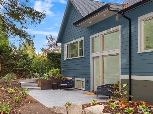 House for sale in Bainbridge Island, Kitsap County