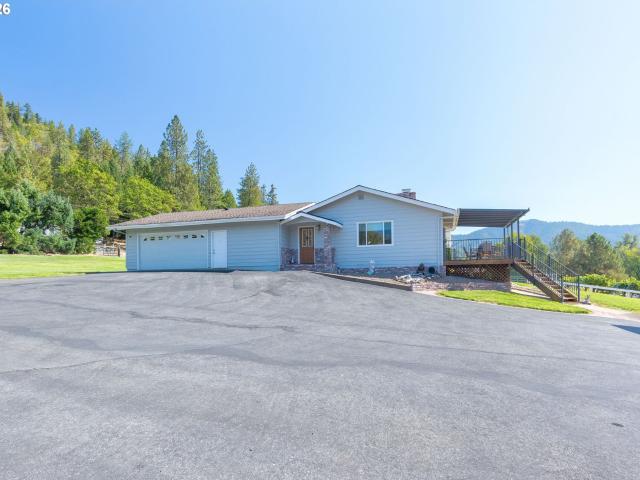 Townhouse for sale in Oregonia
