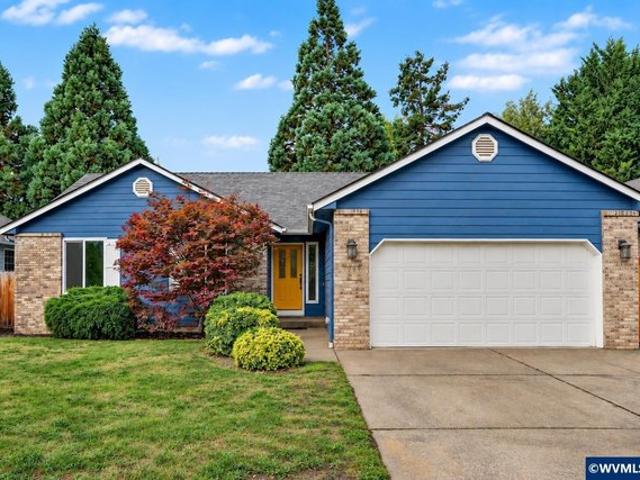 House for sale in Oregonia