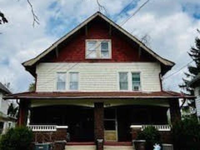 House for sale in Summit, Ohio