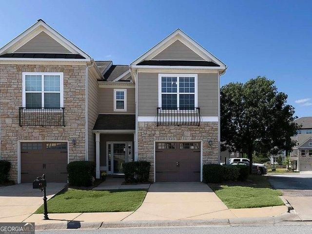 Townhouse for sale in Fairburn, Georgia