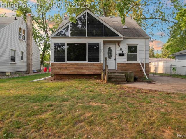 House for sale in Clawson, Michigan