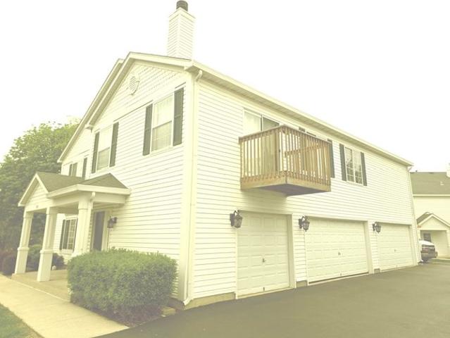 Condo for sale in South Elgin, Illinois